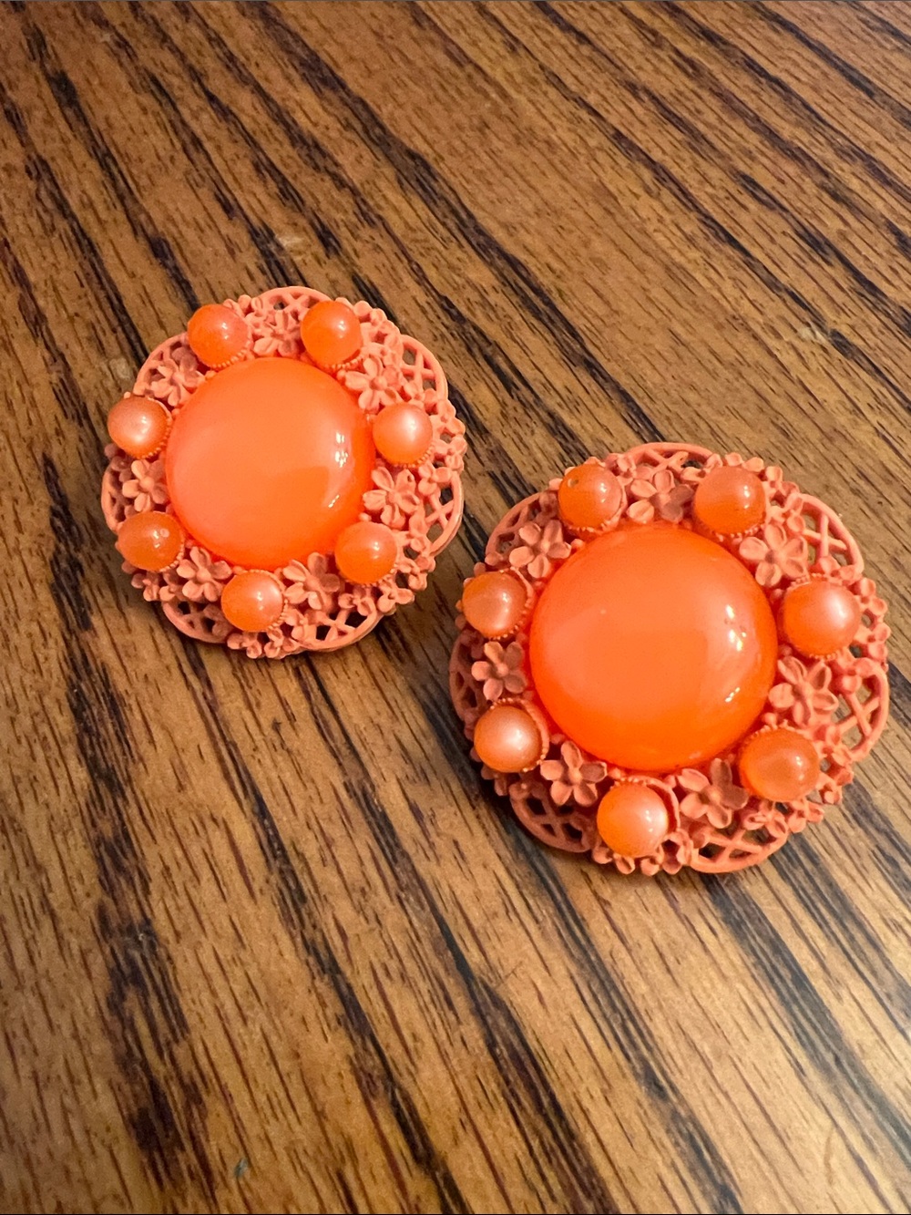 Vintage Coral Orange Floral Carved Beaded Circle Round Clip-On Earrings 1.25”